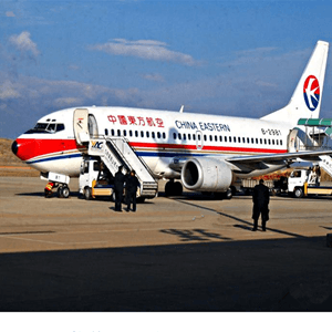 西双版纳嘎洒机场物流航空快运业稳步发展的原因是什么？